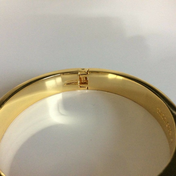 Talbots Clamper Bangle Bracelet Green Enamel Gold - Picture 4 of 7